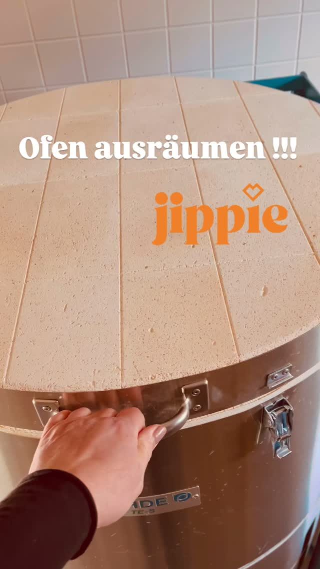 Instagram post from seikreativ.keramik. This post is in position 3.