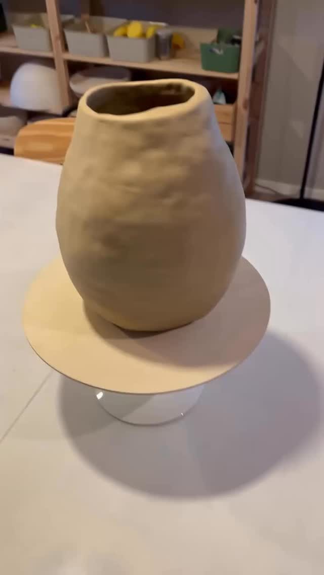 Instagram post from seikreativ.keramik. This post is in position 9.